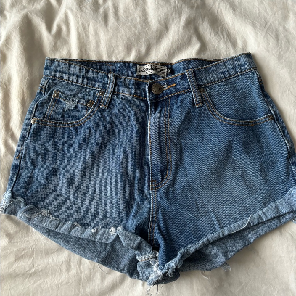 Wakee women’s denim shorts